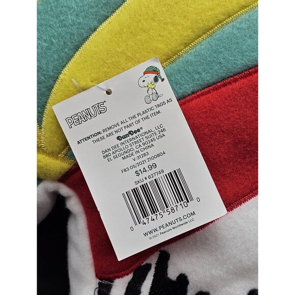 Peanuts Snoopy Dog In Winter Hat Christmas Toss Accent Pillow Pair NWT Dan Dee - Picture 4 of 11